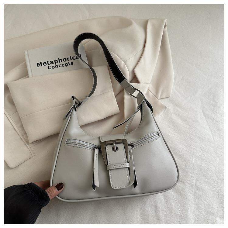 Popular bag women's 2026 new fashionable retro texture single shoulder underarm bag leather buckle crossbody crescent bag