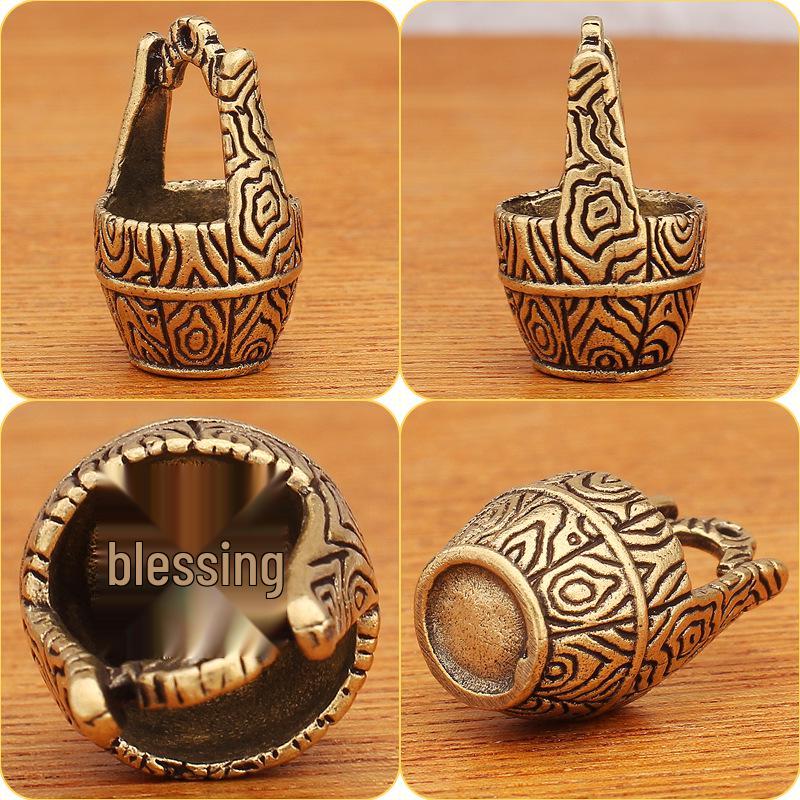Engraved Retro Brass Car Keychain Accessory - Unisex Good Fortune Pendant