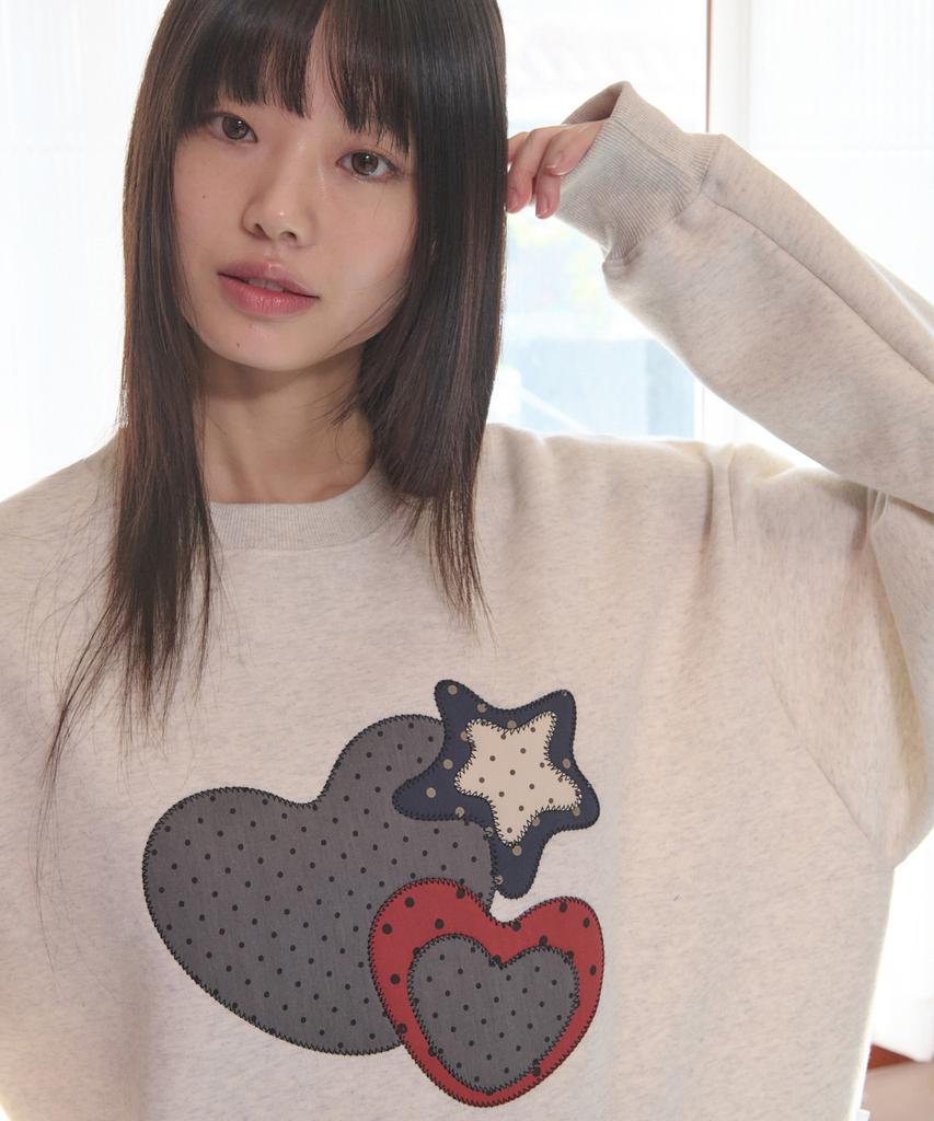 AMBLER My Heart Applique Embroidery Sweatshirt Amm1327 (Oatmeal)
