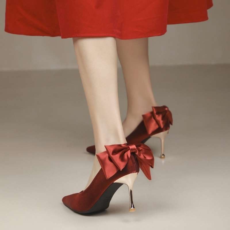 Thin heel red wedding shoes Xiuhe wedding dress two wear white high heels women's niche design sense bow pointed single shoes