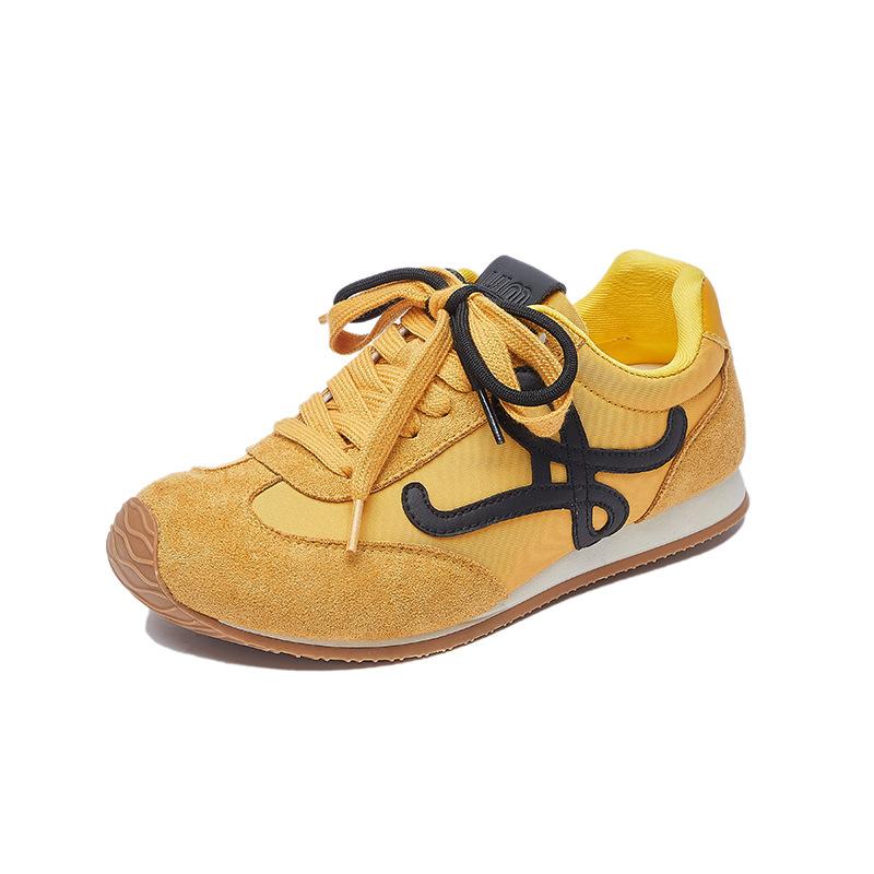 

The inner height is increased by 6cm, and the Forrest Gump training shoes for women are increased in the summer of 2025. The new ugly and cute shoe 40 жёлтый