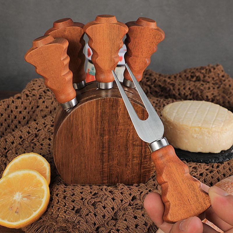 Akazienholz Weihnachtsbaum Käsemesser & Gabel Set mit Holzsockel - 6-teiliges Set