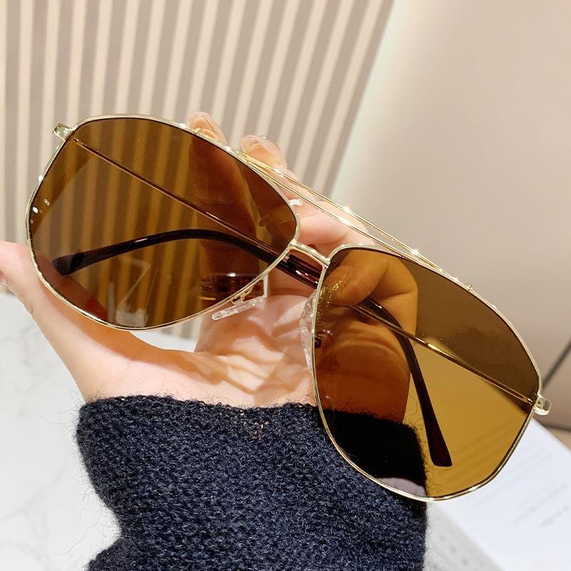 Fashionable Retro Sunglasses Double Beam Large Frame UV Resistant Sunshade Glasses Personalized Stylish Versatile