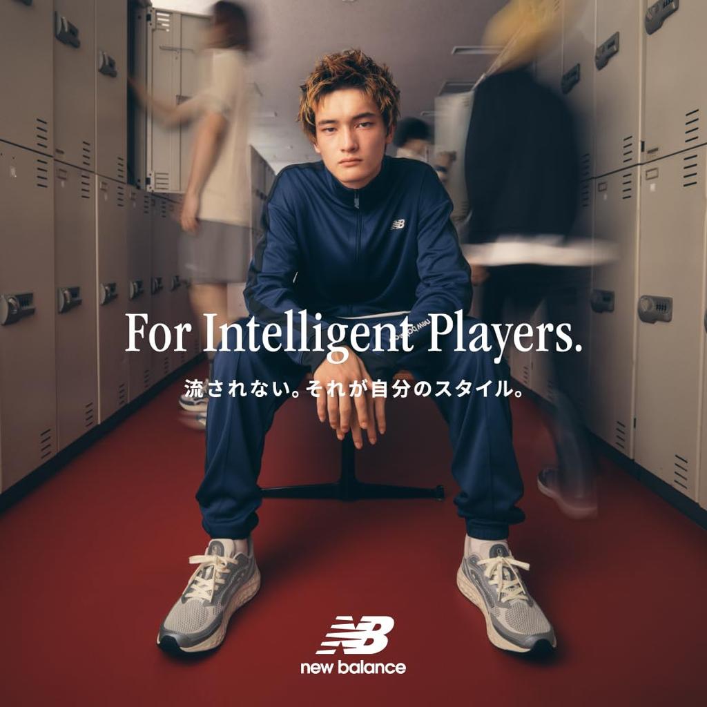 Model nosí Otani Pletené tepláky Jersey Tréninkové Běžecké Voděodolné Rychleschnoucí Tréninkové Oblečení NNY [New Balance] Pánské (Rovný) (AMP51203)