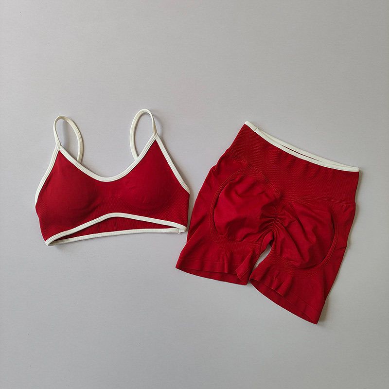 Yoga Set for Women with Chest Pads, Tight-Fitting, Quick-Drying, Suitable for Outdoor Running, Sports, Fitness, and Yoga, High-Waisted Shorts