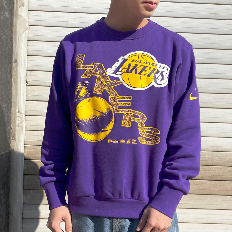 Nike NBA Los Angeles Lakers Courtside Fleece-Lined Graphic Long-Sleeve Sweatshirt Men Tops Purple DH9439-504