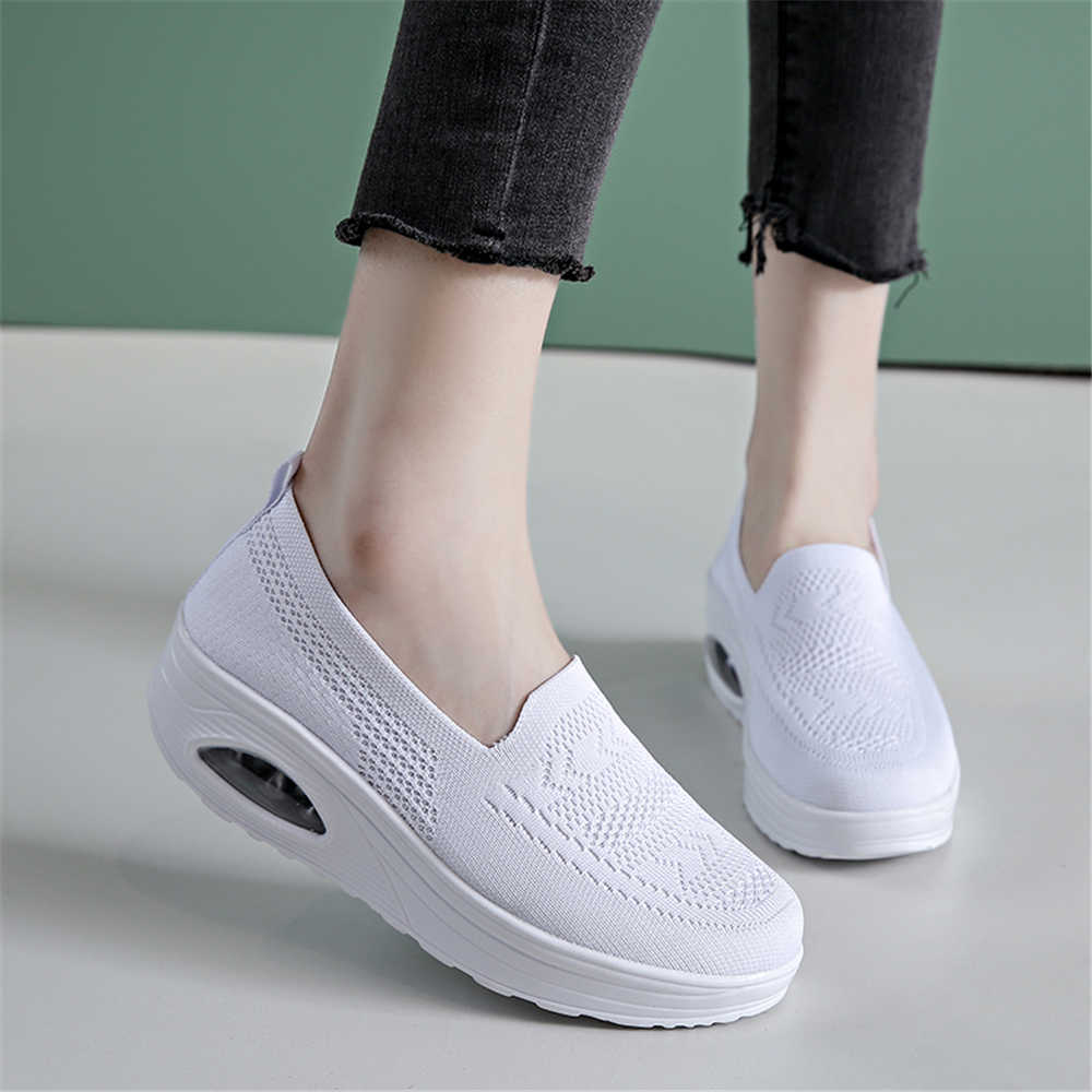 Fashion Without Laces Super Lightweight Women's High Heels Thick Boots Height Shoes Blue Woman Sneakers Sports Second Hand Scarp
