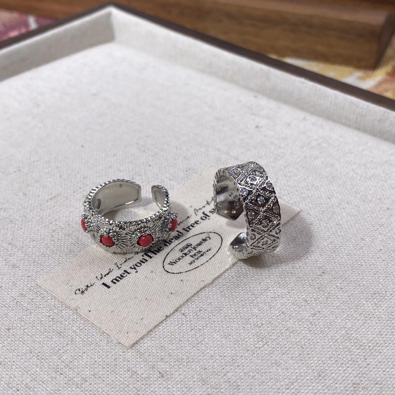 Enchanting Floral Daisy Design Adjustable Copper Ring With Unique Retro Style For Women