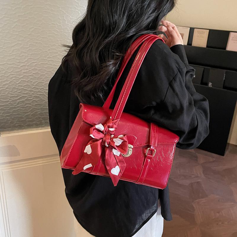 Fashion Ribbons Bow Decoration Shoulder Bag Solid Color Handbag Quality Pu Leather Lady Bag Brand Commute Tote Underarm Bag Red