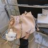 Simple Texture Bucket Women's Bag, New Chain Messenger Bag, Trendy Pumping Belt, Fashionable Niche Shoulder Bag.