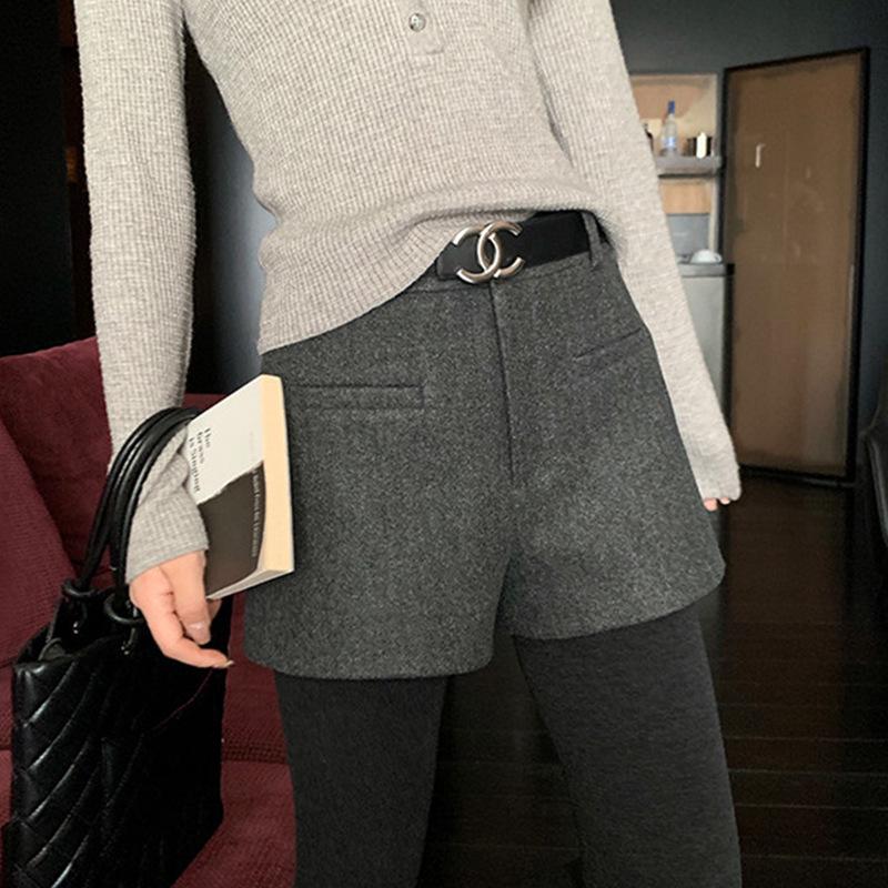 Women's Gray Woolen High-Waisted A-Line Slimming Winter Shorts 2025.