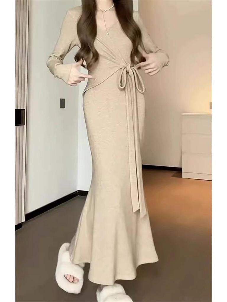 2023 High-End Strickpullover-Kleid-Set für Damen - Herbst/Winter Langer Stil