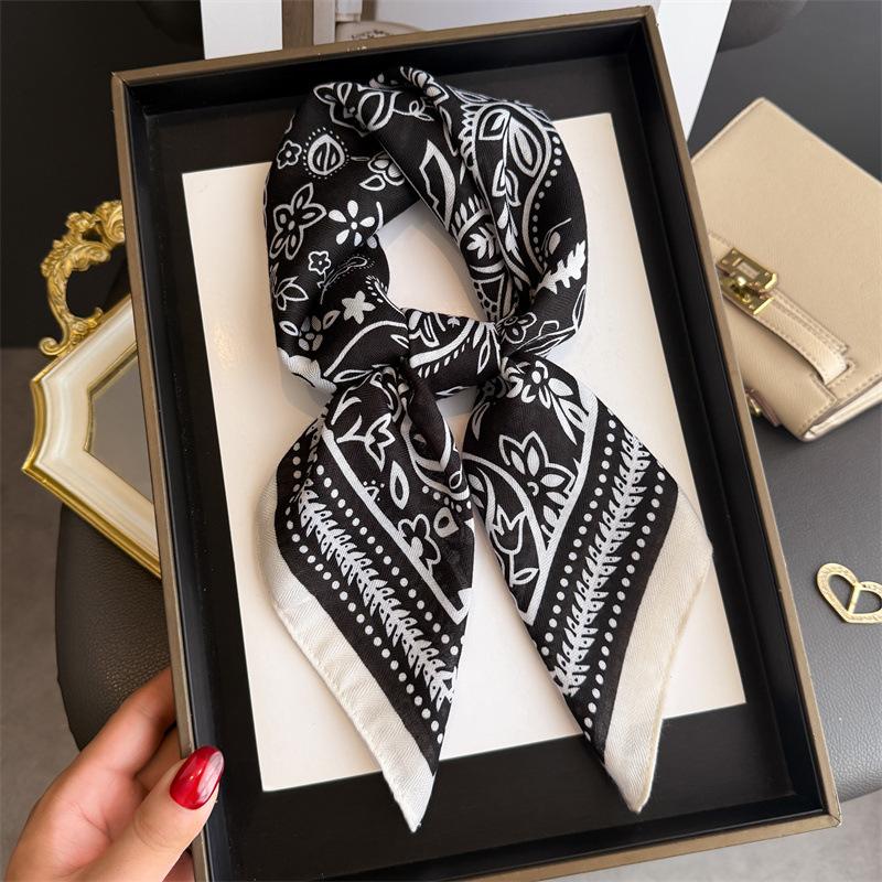 Retro cashew imitation velvet herringbone pattern cotton and linen small square scarf silk scarf headscarf shawl sun protection scarf women's scarf