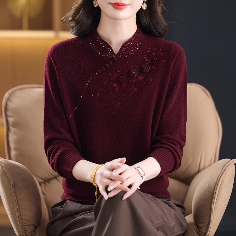 Mom's Stylish 100% Wool Winter Sweater - Elegant Chinese Design for Middle-Aged and Elderly Women