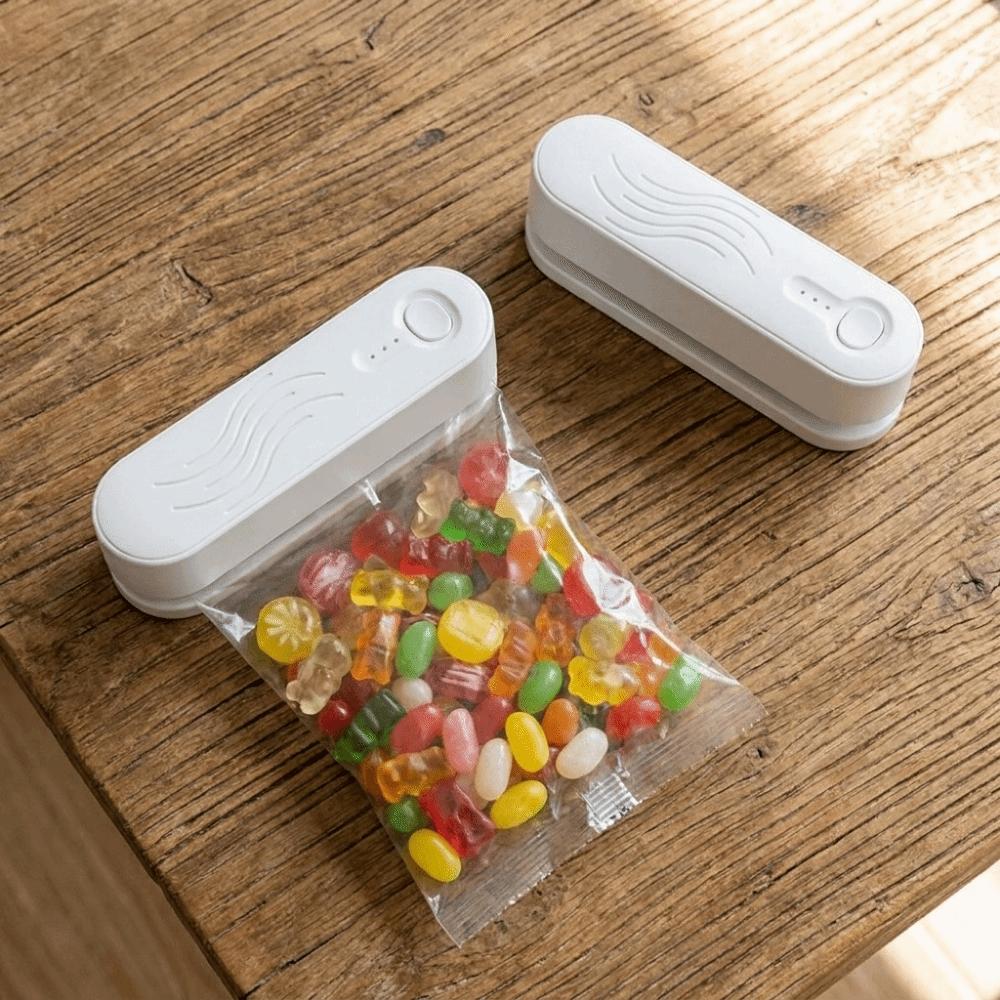 Mini Food Packaging Bag Sealer USB Charging Heat Sealer Plastic Bags Sealer Food Storage