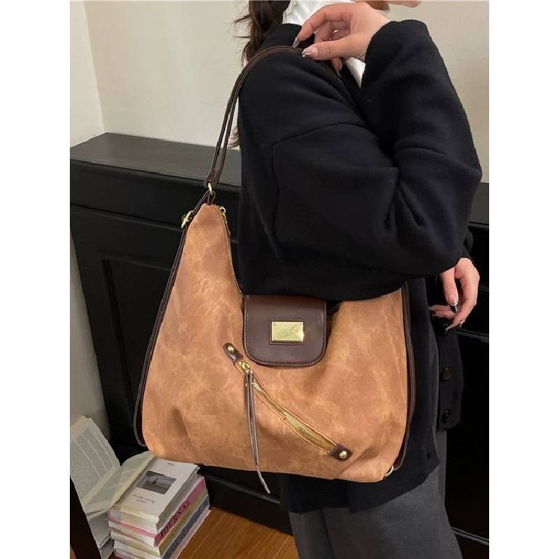 Plaid Backpack For Women With Pu Material And Spacious Design For Daily Use