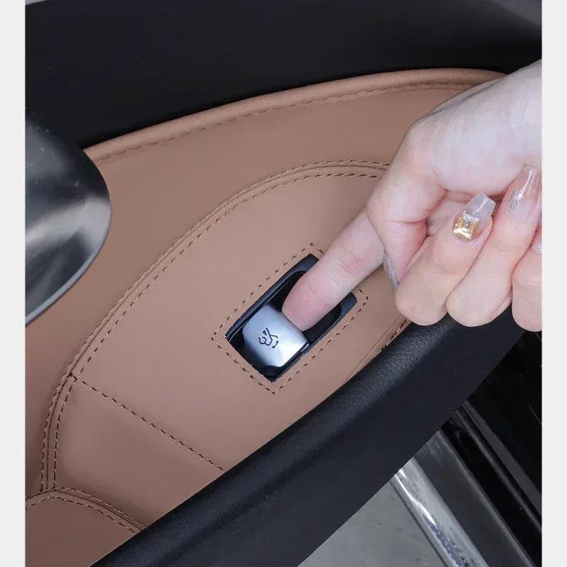 For W214 Car Door Side Leather Storage Box Front Car Door Slot Storage Organizer for Mercedes-Benz E-Class W214 E300L E260