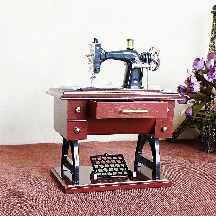 

S-1 Creative Sewing Machine Music Box Model Home Decor Gift