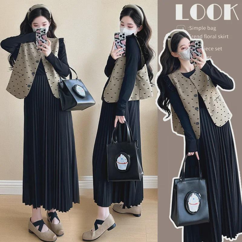 „Îmbrăcăminte de maternitate la modă 2024”: Fuste elegante din două piese și topuri de mărime mare pentru primăvară și toamnă"