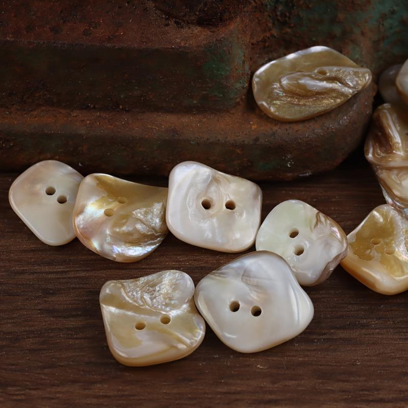 10pcs/set Irregular Shape Natural Shell Buttons with Two Holes for DIY, Clothing Accessories, Etc