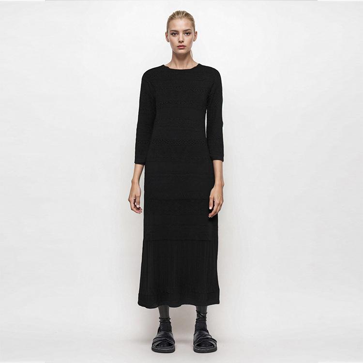Spring and Autumn New Elegant Lady Black Crew Neck Long Sleeve Hollow Beach Knitted Sweater Dress Women's Fashion