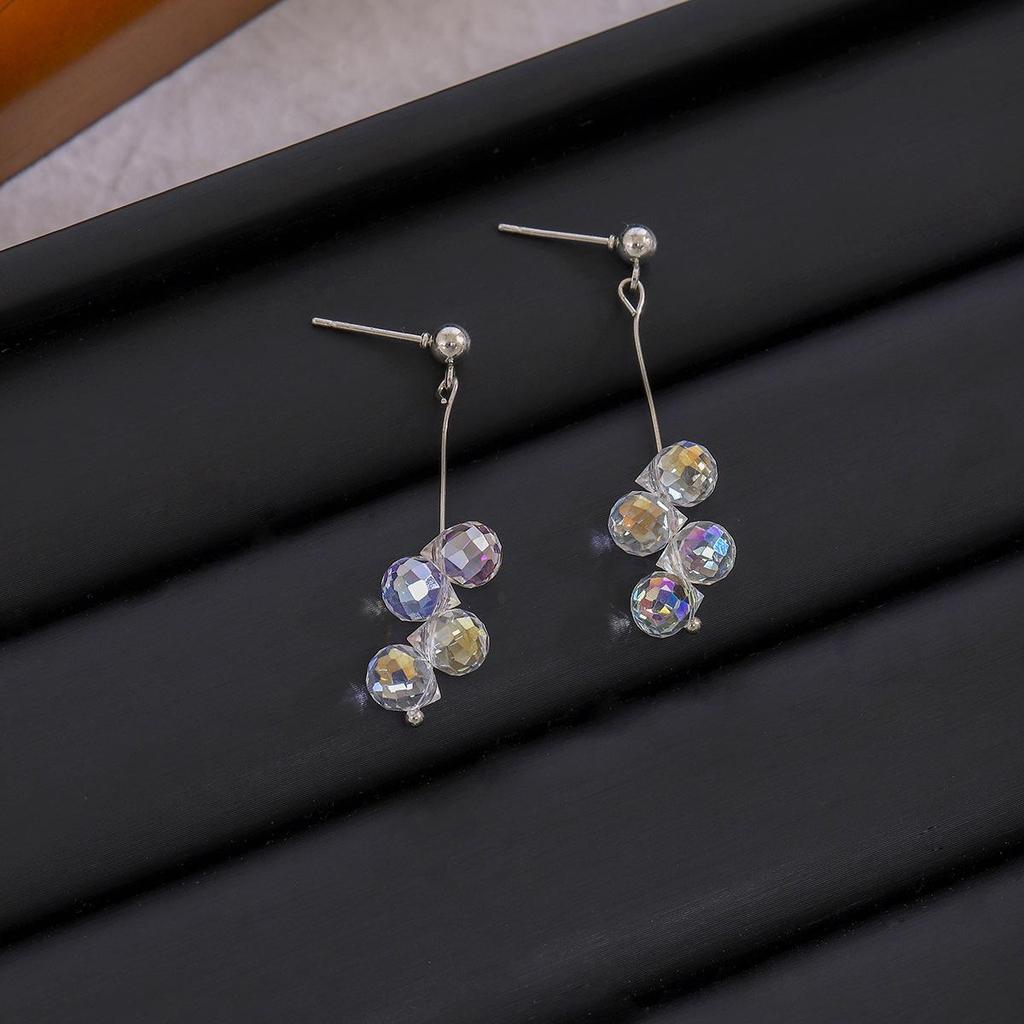 Koreańskie Eleganckie Kolczyki w Kształcie Kropli Wody: Lekki luksus, przezroczysty, prosty design dla niszowego, wyrafinowanego letniego wyglądu.