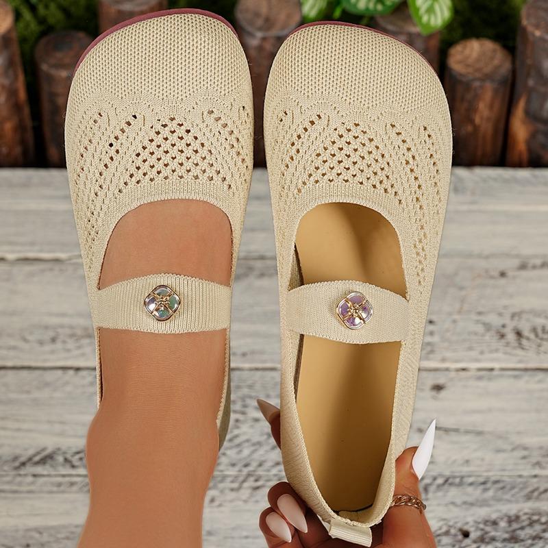 Large size new hollow mesh shoes women's comfortable breathable casual shoes one pedal comfortable versatile cloth shoes mother shoes