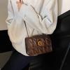 Rhombus chain bag women's new popular versatile shoulder messenger bag high-end commuter small square bag
