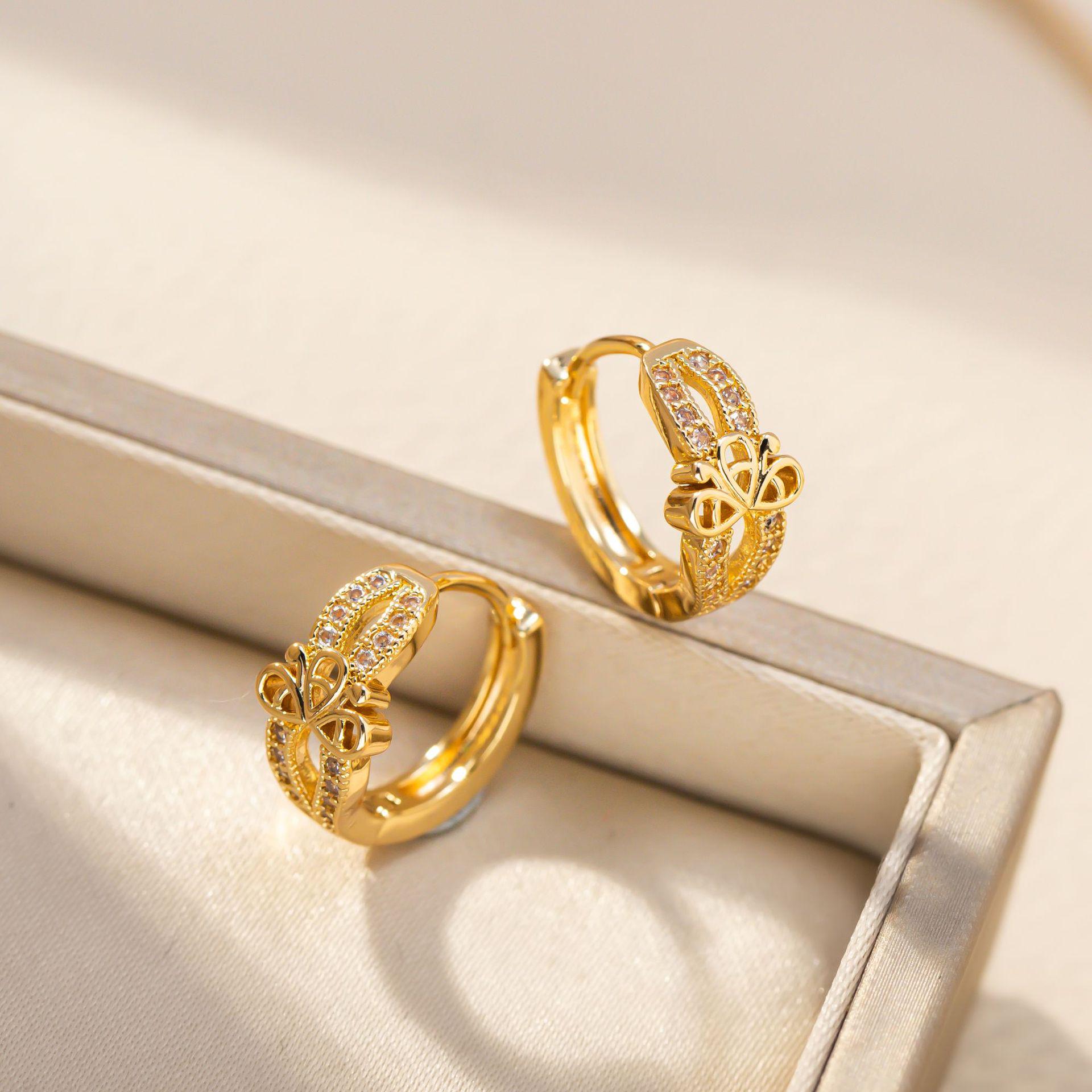 Korean Style Rhinestone Stud Earrings for Women - Versatile Fashion Accessory