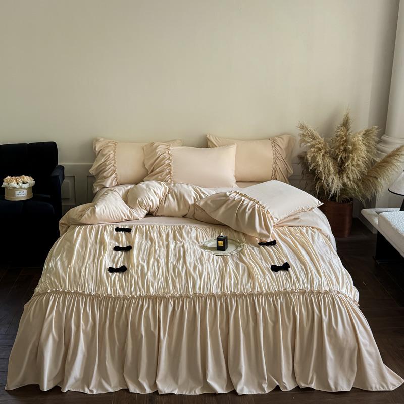 Vintage French Large Ruffles Black Bow Princess Bedding Set Duvet Cover Set Flat/Fitted Bed Sheet Pillowcases Pillowcases 4Pcs