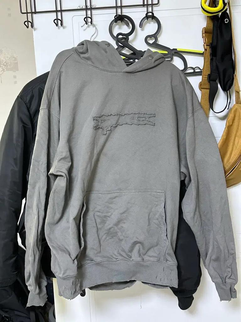 Oficiální prodej zápasového jídla a čaje LE SSERAFIM. Použitý