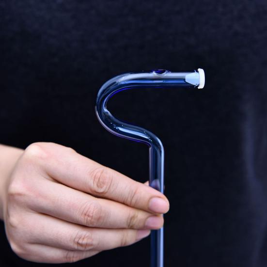 2Pcs Glass Drinking Straws with Anti-Wrinkle Glass Straws Cleaning Brush Reusable Curved Design Protects Lips Eco-Friendly