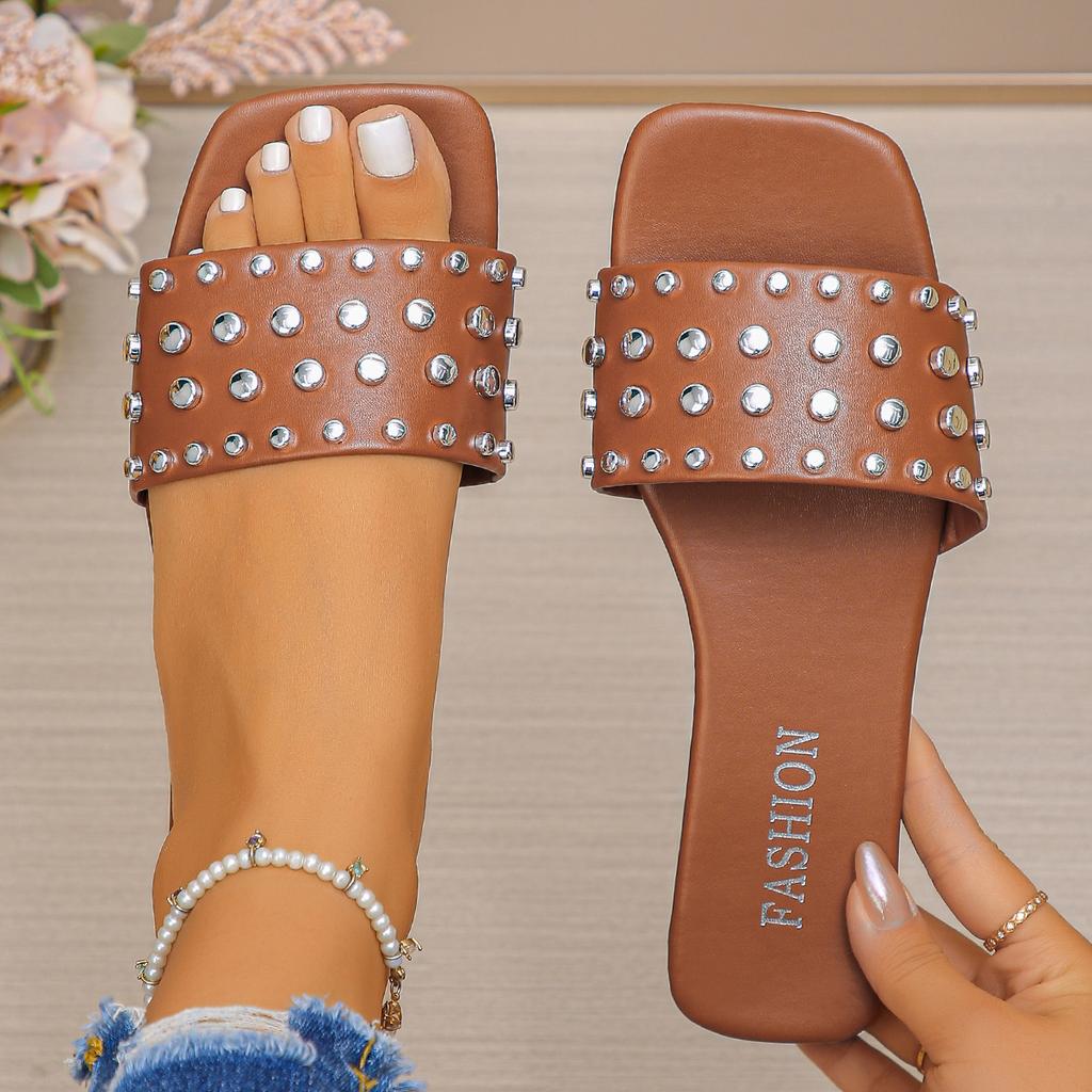 Women Slippers Leisure Anti Slip Home Sandals Slides Women Outdoor Beach Large Size Shoes Summer New Flat Bottom Rivet Slippers