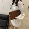 Vintage Damen Umschlag-Clutch-Tasche PU-Leder Große Kapazität Handtasche Mode Halbmond-Schnalle Umhängetasche Elegante Crossbody-Tasche Abendtasche