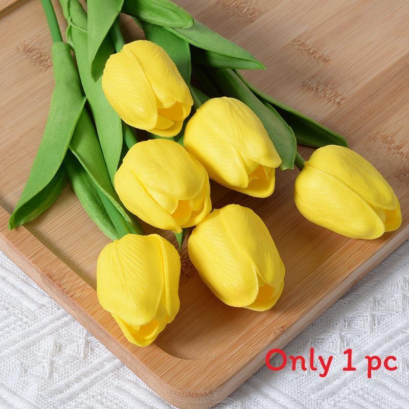 Artificial Realistic Plant Tulipa Gesneriana For Display And Decoration Event