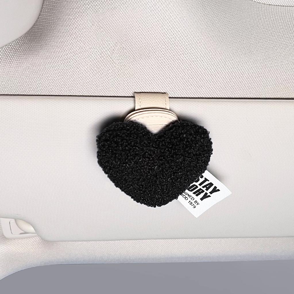 1pc New Cute Retro Red Hearts Universal Sunglasses Holders For Car Magnetic Leather Clip Auto Visor Glasses Hanger Decrotion