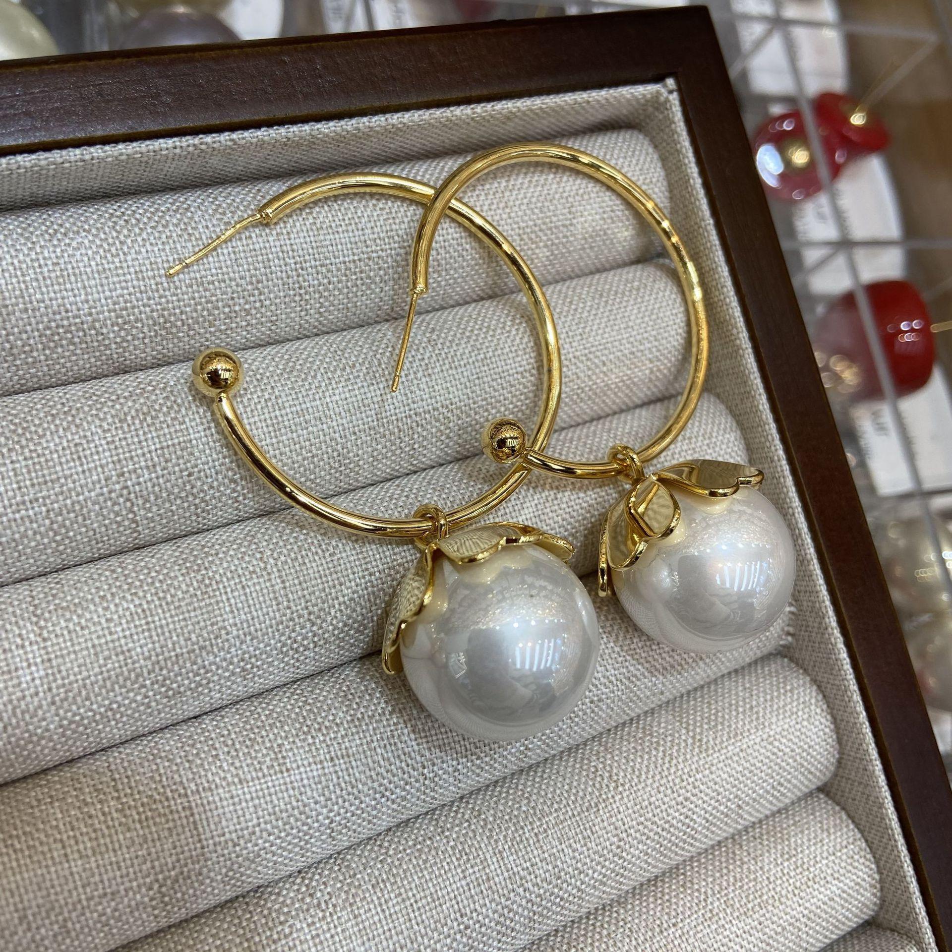 

Бордовые серьги с круглыми бусинами в гонконгском стиле, длинные серьги с жемчугом цвета шампанского, преувеличенное гальваническое покрытие из 18-каратного золота в стиле ретро для женщин