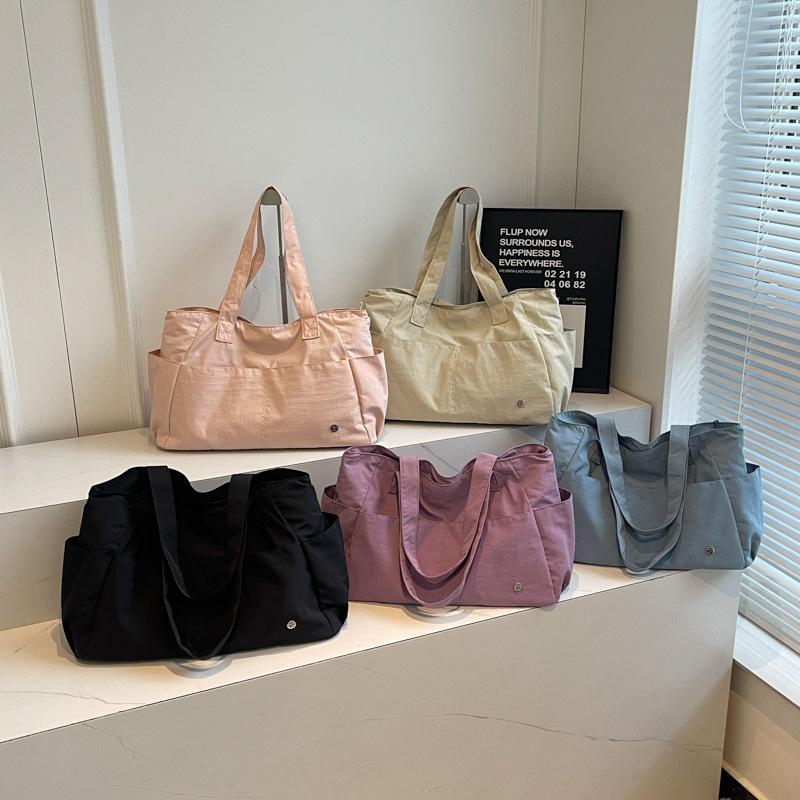 Simple Solid Color Nylon Bag, Lightweight Large Bag, Tote Bag, Female Student Class Shoulder Bag, Handbag, Waterproof.