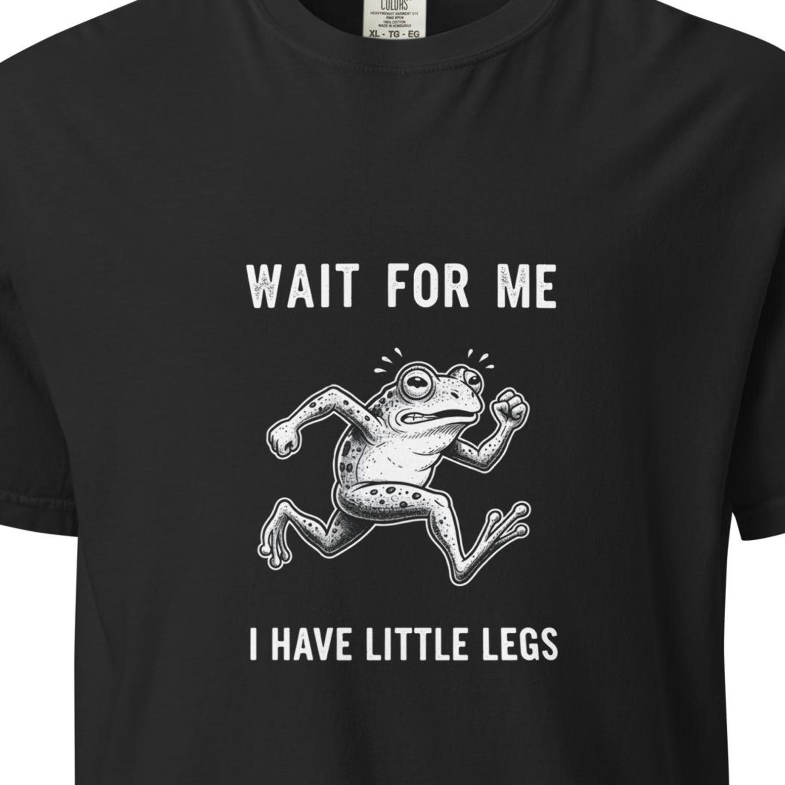 Wait For Me I Have Little Legs Shirt – Funny Running Frog T-Shirt, Cute Frog Meme Tee, Humor Shirt 3XL