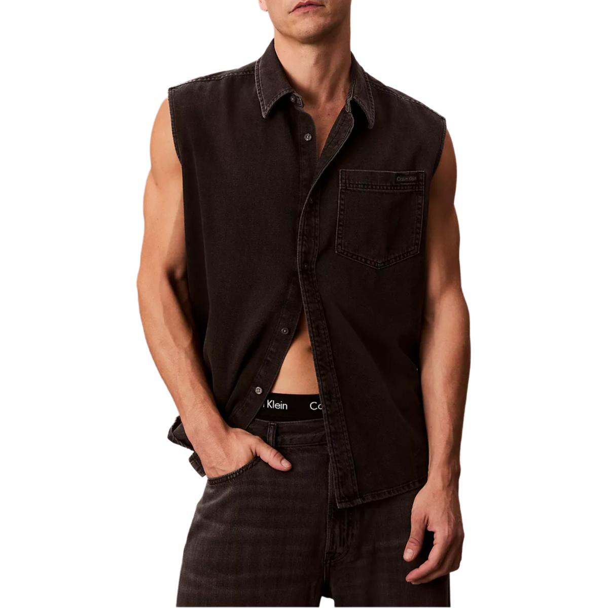

Calvin Klein Minimalist Comfortable Versatile Denim Button Sleeveless Shirt Men shirts 4RC733G-X84 M
