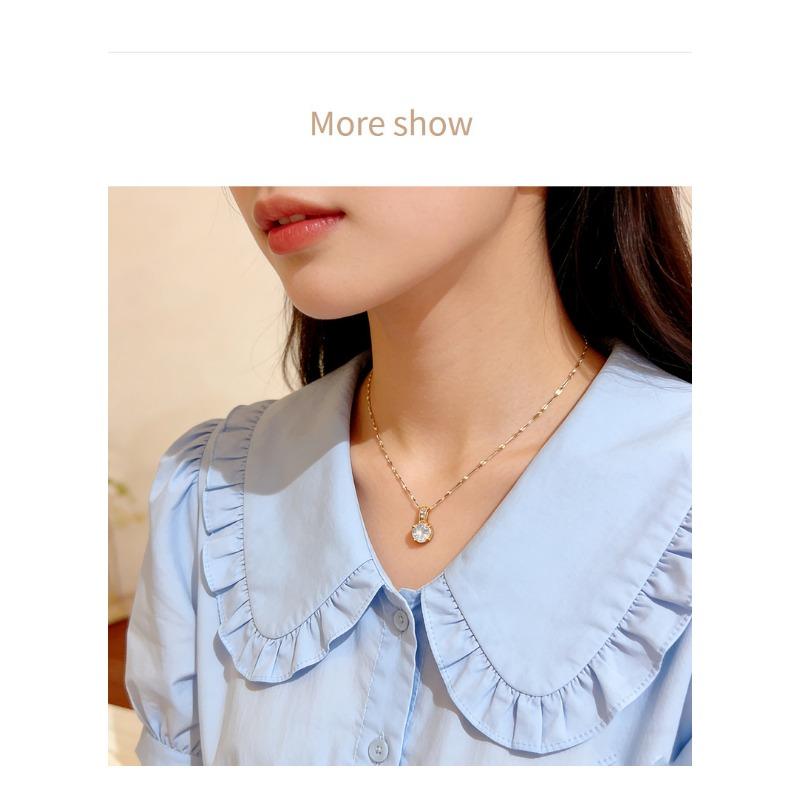Four Claw Inlaid Zircon Simple Light Luxury Titanium Steel Clavicle Necklace