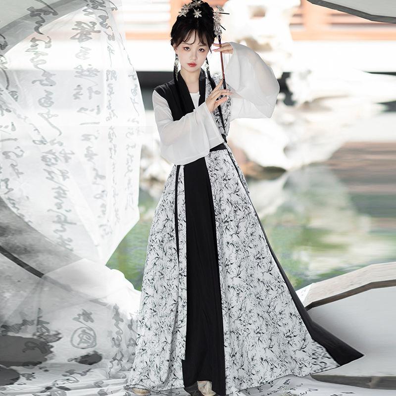 Chinese Tang Dynasty Style Hanfu Round Neck Shirt and Long Skirt Daily Hanfu Women Suit