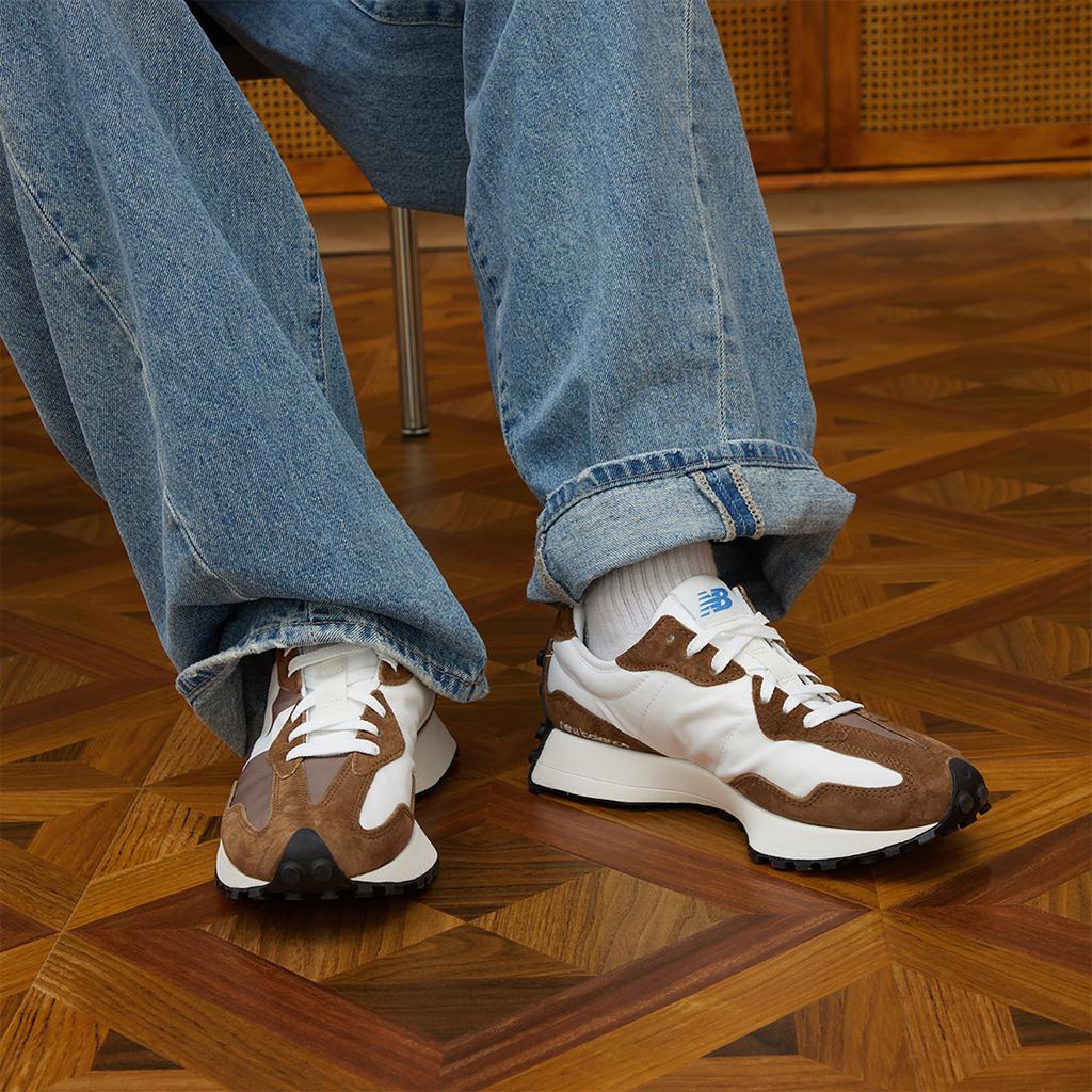 New Balance 327 'Dark Earth Mushroom' Sneakers U327LG