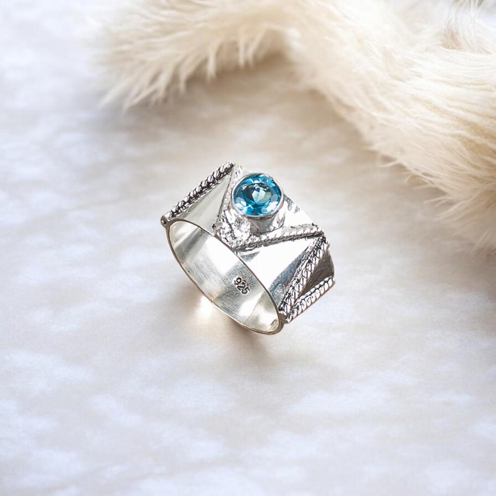 Swiss Blue Topaz Gemstone 925 Sterling Silver Jewelry Handmade Ring For Men RR-15-7
