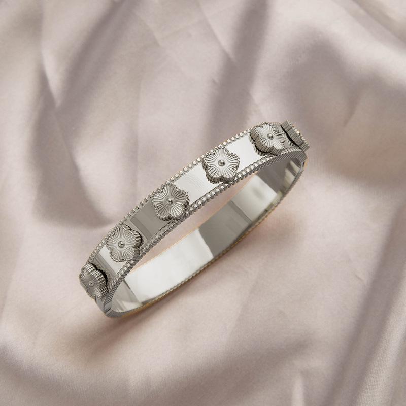 Leichter Luxus High-End Voll Diamant Titanstahl Armreif - Damen Modischer Temperament Schmuck