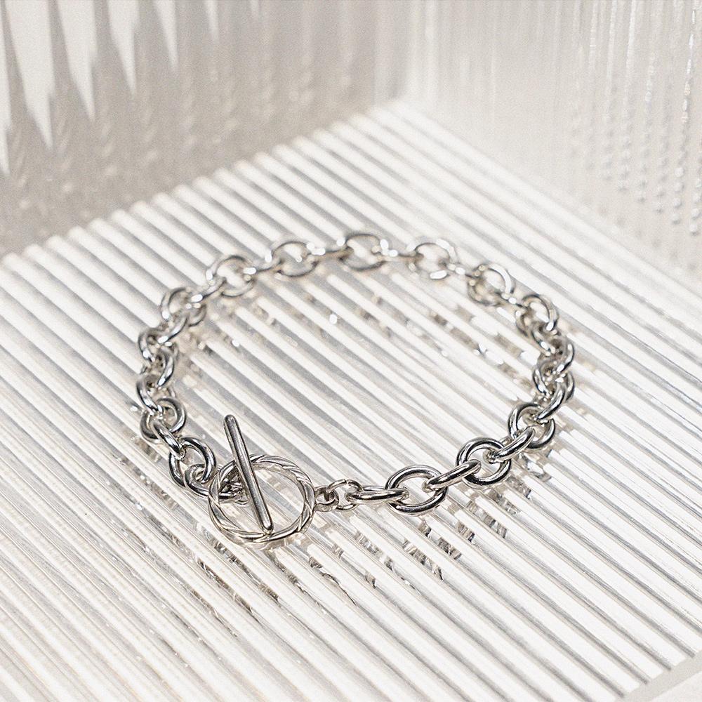 Jbans Classic 8Mm Bold Ring Surgical Steel Wheel Line Toggle Bar Chain Bracelet (C2501Ac1249_Sv)