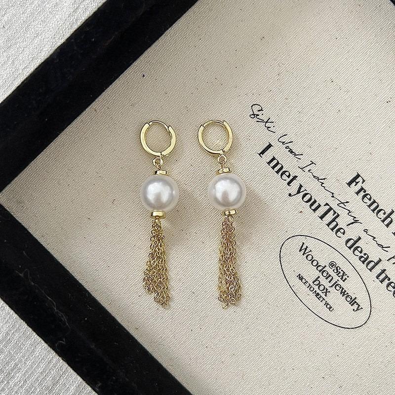 Pearl Earrings Women's High-end Earrings Ear Jewelry High-end Stud Earrings Niche Design Light Luxury