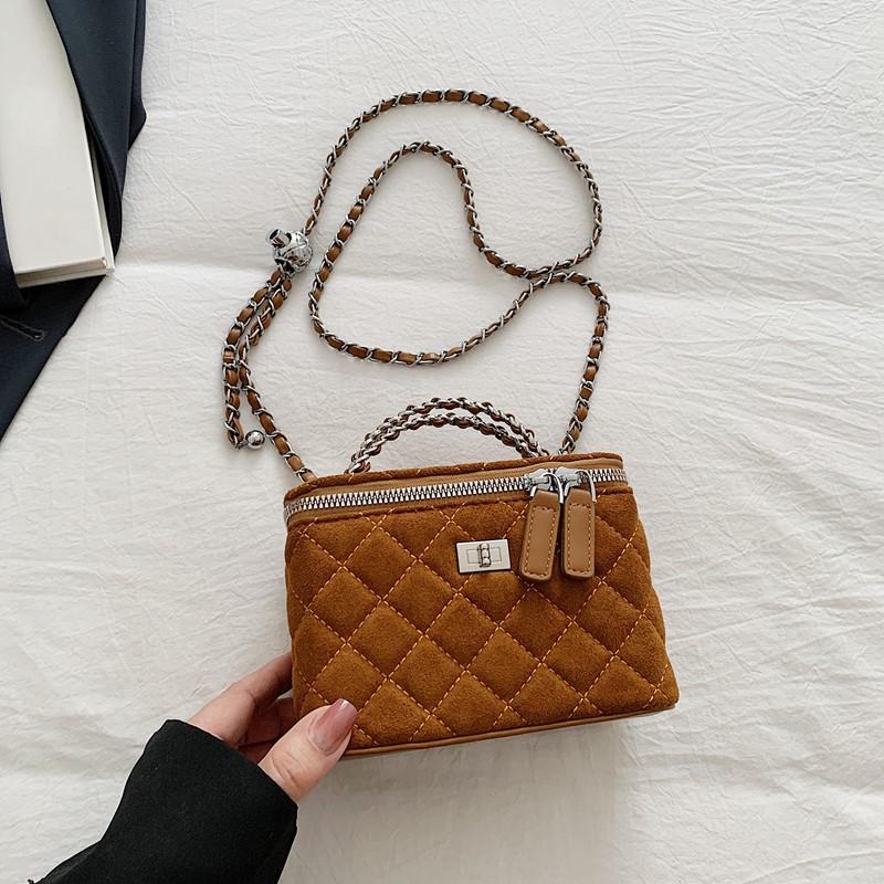 Autumn new casual fashion temperament portable box bag simple temperament commuter chain messenger bag