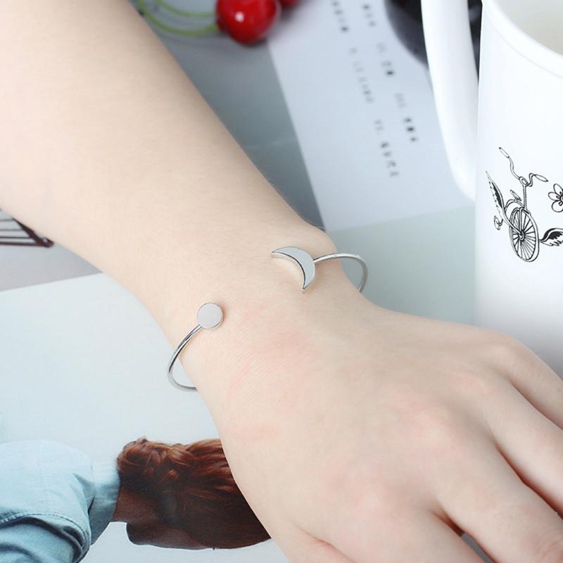 Metal Arm Cuff Upper Arm Bracelet Band for Women Gold Silver Adjustable Arm Cuff