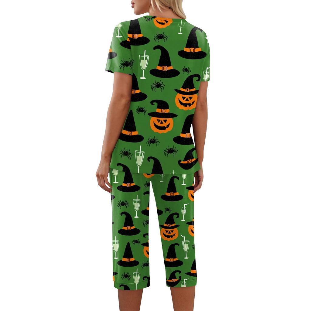 Women Two Piece Set Halloween Print Short Sleeve T Shirt and Capri Pants Casual Lounge Pajama Set with Pockets